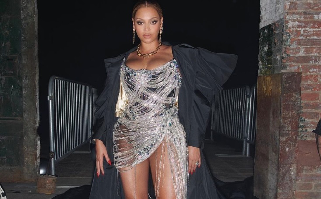 Beyoncé vuelve al más puro estilo Palomo Spain